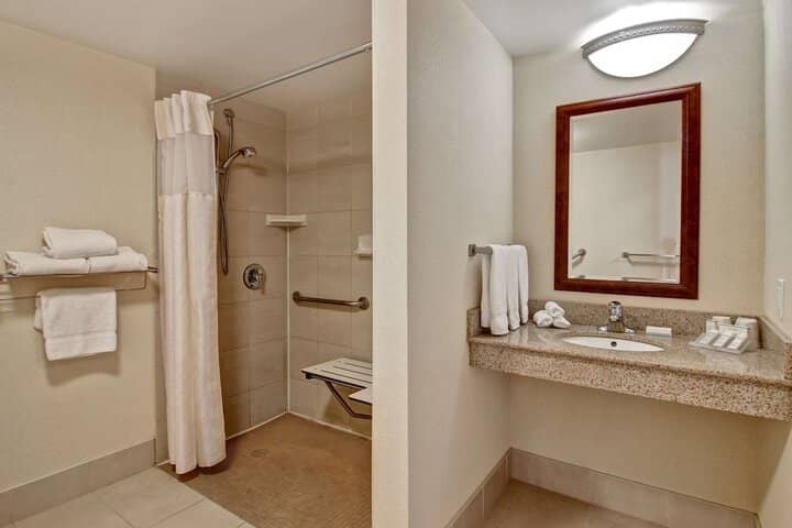 Bathroom shower
