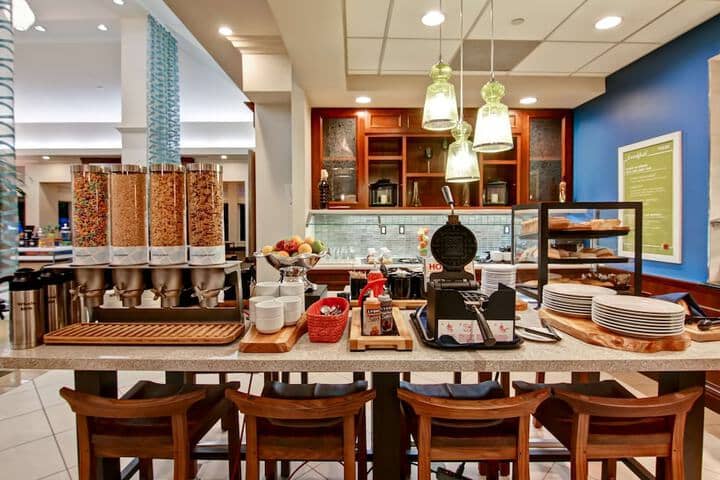 Breakfast area