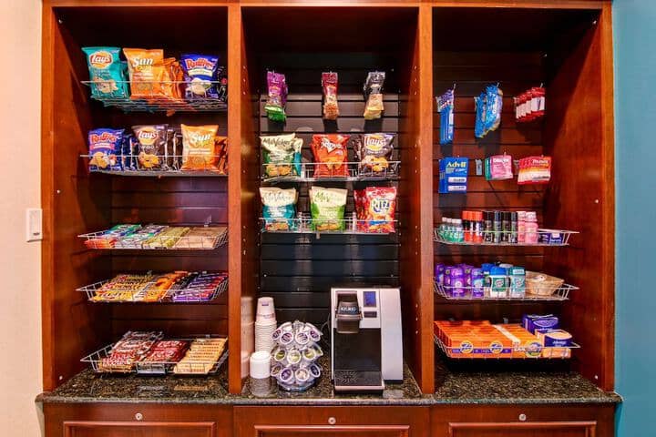 Snack bar